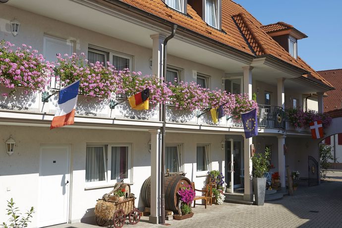 Imagen de los exteriores del Hotel Gasthof L&ouml;wen, Breisach. Foto 20