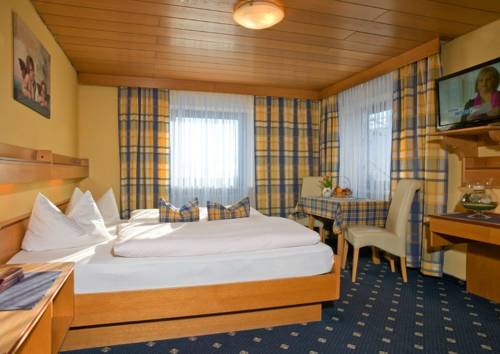 Imagen de la habitación del Hotel Gasthof Metzgerei Stöberl. Foto 11