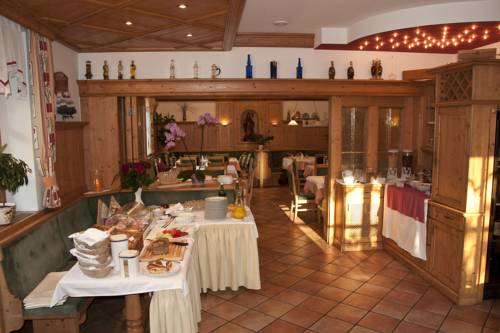 Imagen de la habitación del Hotel Gasthof Neuwirt. Foto 5