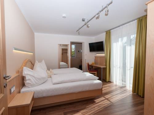 Imagen de la habitación del Hotel Gasthof Neuwirt. Foto 10