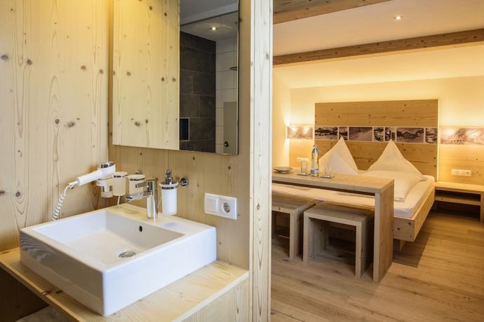 Imagen de la habitación del Hotel Gasthof Pension Wulfenia. Foto 19