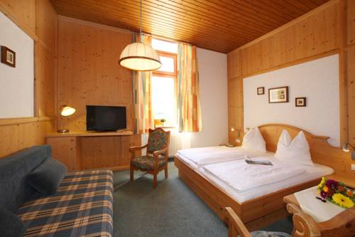 Imagen de la habitación del Hotel Gasthof Post, Bruck an der Gro&szlig;glocknerstra&szlig;e. Foto 13
