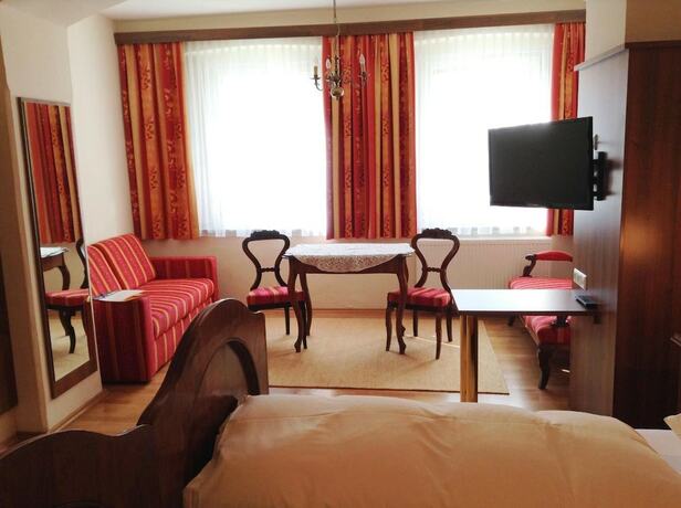 Imagen general del Hotel Gasthof Post, Rosenberg. Foto 9