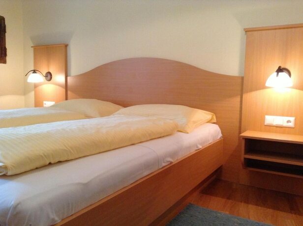 Imagen general del Hotel Gasthof Post, Rosenberg. Foto 15