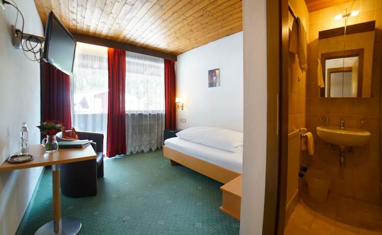 Imagen de la habitación del Hotel Gasthof Risserhof. Foto 19