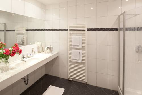 Imagen de la habitación del Hotel Gasthof Schwarz. Foto 3