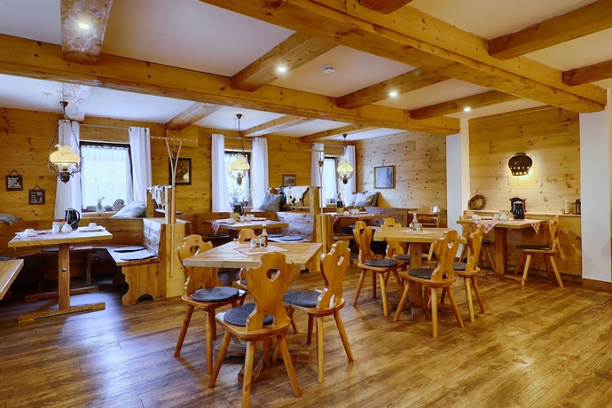 Imagen del bar/restaurante del Hotel Gasthof Sennerhütte. Foto 2