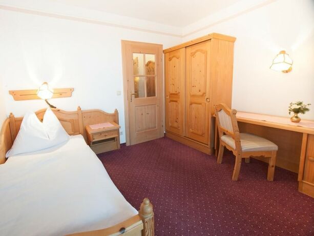 Imagen de la habitación del Hotel Gasthof Steinerwirt, Gro&szlig;gmain. Foto 12