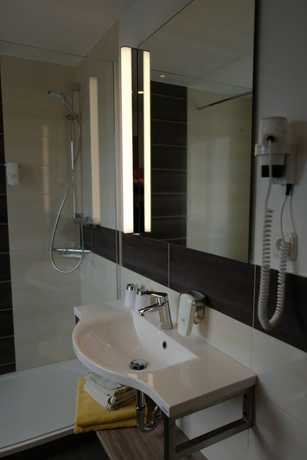 Imagen de la habitación del Hotel Gasthof Stern, Gersthofen. Foto 10