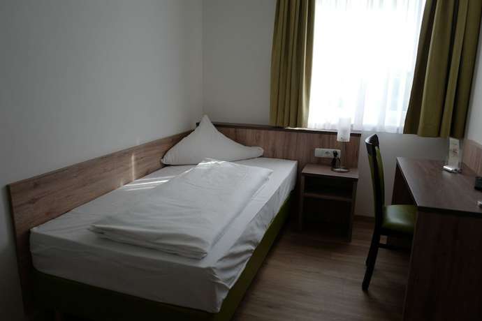 Imagen de la habitación del Hotel Gasthof Stern, Gersthofen. Foto 12