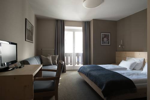 Imagen de la habitación del Hotel Gasthof Traube, San Lorenzo di Sebato. Foto 3