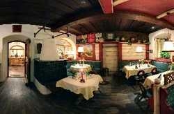 Imagen del bar/restaurante del Hotel Gasthof Unterm Rain. Foto 3