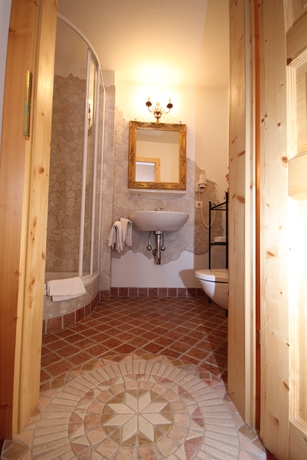 Imagen de la habitación del Hotel Gasthof Waldwirt. Foto 8