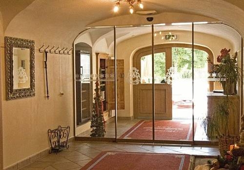 Imagen de los exteriores del Hotel Gasthof Weberbauer. Foto 4
