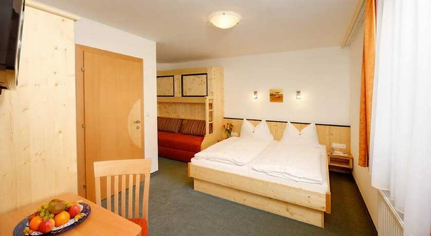 Imagen de la habitación del Hotel Gasthof Werfenerhof. Foto 19