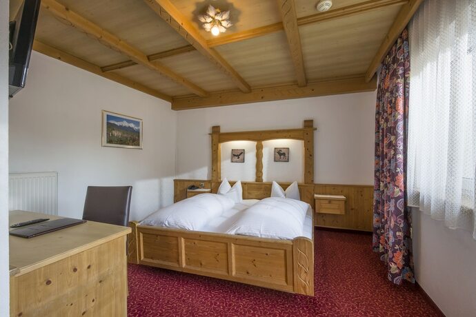Imagen de la habitación del Hotel Gasthof Zellerstuben. Foto 17