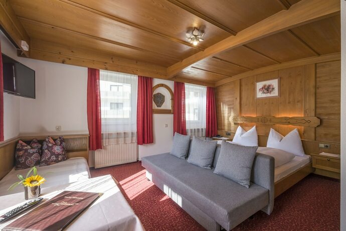Imagen de la habitación del Hotel Gasthof Zellerstuben. Foto 19