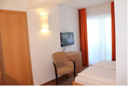 Imagen de la habitación del Hotel Gasthof Zum Goldenen L&ouml;wen. Foto 3