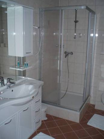 Imagen de la habitación del Hotel Gasthof Zum Goldenen R&ouml;ssl. Foto 16