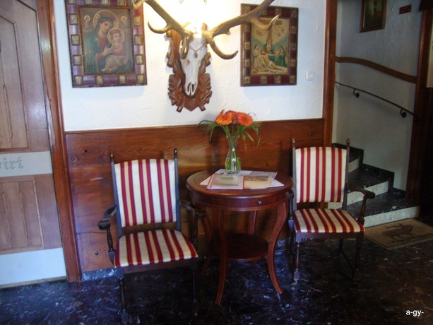Imagen de los interiores del Hotel Gasthof Zum J&auml;gerwirt. Foto 12