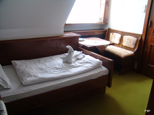 Imagen de la habitación del Hotel Gasthof Zum J&auml;gerwirt. Foto 9
