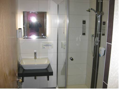 Imagen de la habitación del Hotel Gasthof Zum Kaiserweg. Foto 4