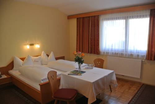 Imagen de la habitación del Hotel Gasthof Zum Stollhofer. Foto 3