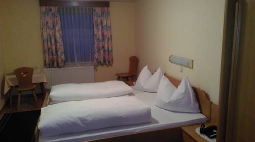 Imagen de la habitación del Hotel Gasthof Zum Stollhofer. Foto 4