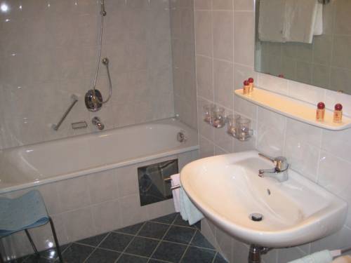 Imagen de la habitación del Hotel Gasthof Zum Stollhofer. Foto 13