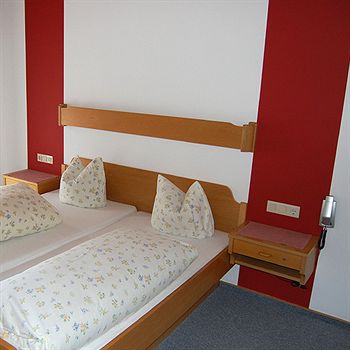 Imagen de los exteriores del Hotel Gasthof Zur Post. Foto 12