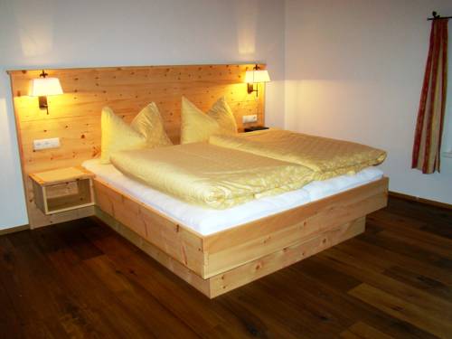 Imagen de la habitación del Hotel Gasthof Zur Post, Sankt Martin bei Lofer. Foto 7