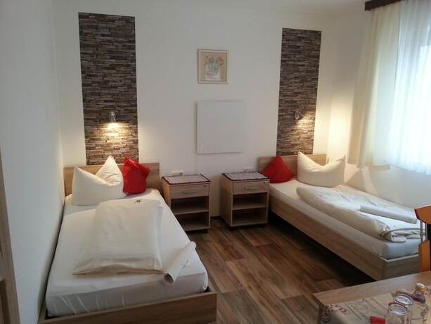 Imagen general del Hotel Gasthof Zur Rose. Foto 15