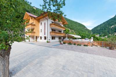 Imagen general del Hotel Gasthof Zur Sonne, Cardano. Foto 2