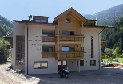 Imagen general del Hotel Gasthof Zur Sonne, Cardano. Foto 3