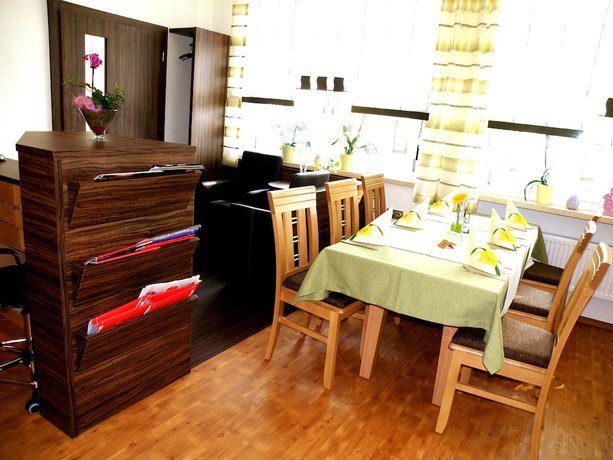 Imagen de los interiores del Hotel Gasthof zum Schwarzen B&auml;ren. Foto 20