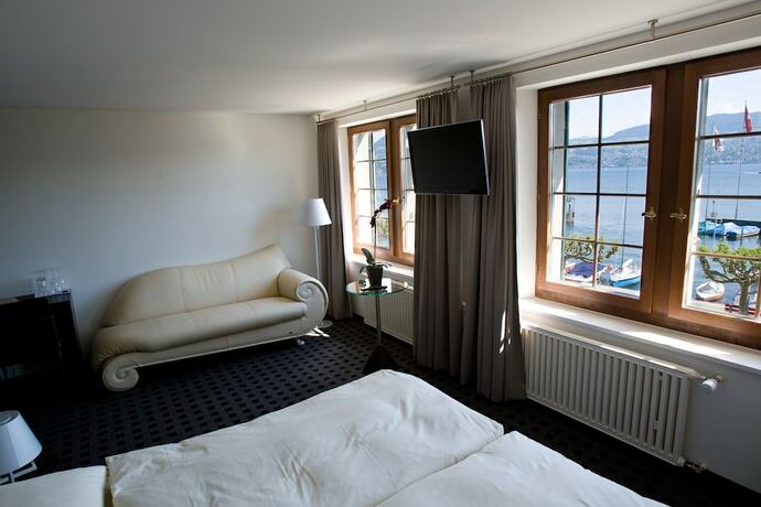 Imagen de la habitación del Hotel Gasthof zur Sonne, St&auml;fa. Foto 11