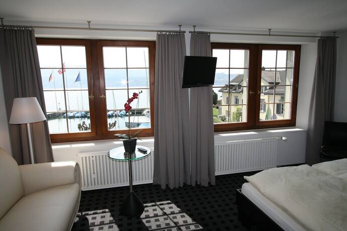 Imagen de la habitación del Hotel Gasthof zur Sonne, St&auml;fa. Foto 12