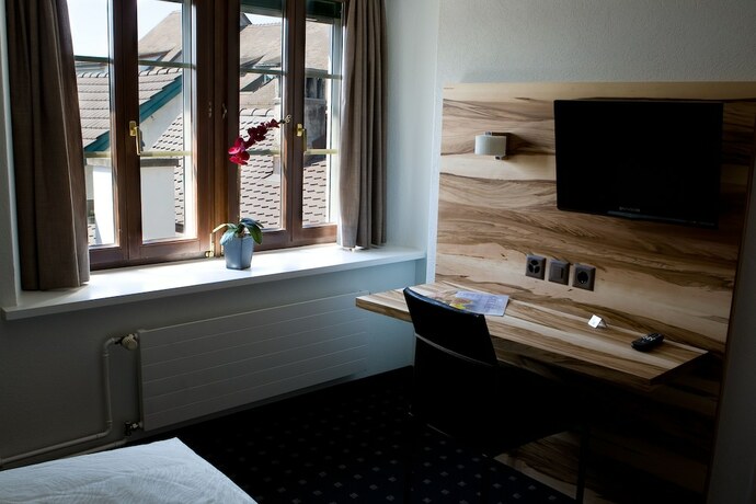 Imagen general del Hotel Gasthof zur Sonne, St&auml;fa. Foto 10