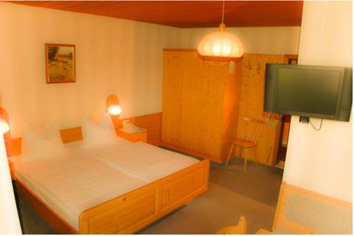 Imagen de la habitación del Hotel Gasthof-pension Reisenberger. Foto 4