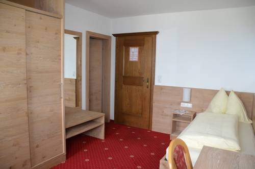 Imagen de la habitación del Hotel Gasthof-pension Urzn. Foto 4