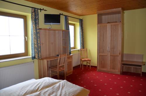 Imagen de la habitación del Hotel Gasthof-pension Urzn. Foto 15