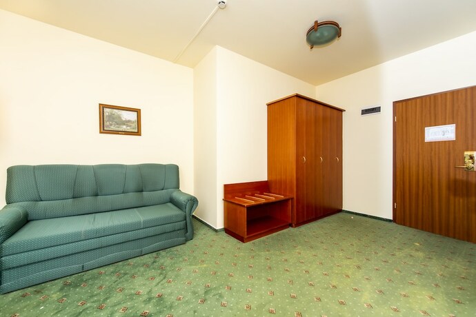 Imagen de la habitación del Hotel Gastland M0 and Conference Center. Foto 17