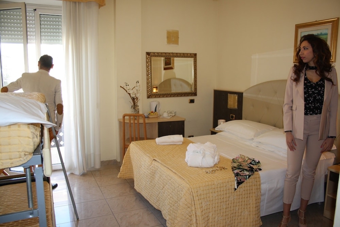 Imagen de la habitación del Hotel Gaston, Viserba. Foto 14