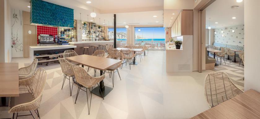 Imagen del bar/restaurante del Hotel Gastrohotel RH Canfali. Foto 4