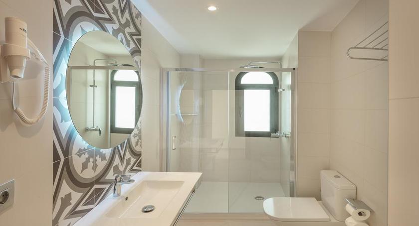 Imagen de la habitación del Hotel Gastrohotel RH Canfali. Foto 8