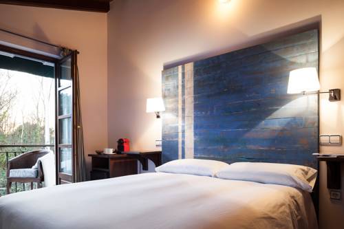 Imagen de la habitación del Hotel Gastron&oacute;mico Cabo Vid&iacute;o. Foto 15