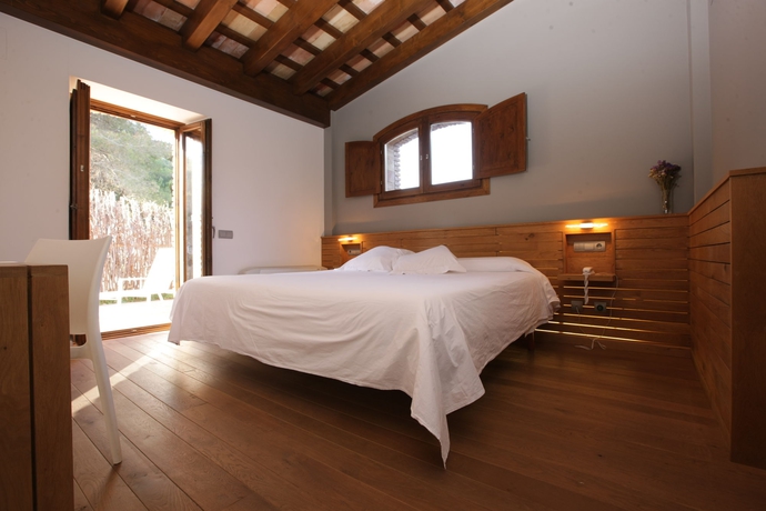 Imagen de la habitación del Hotel Gastronómico Mas Mariassa. Foto 5