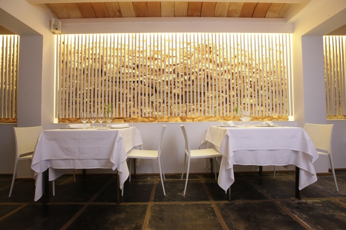 Imagen del bar/restaurante del Hotel Gastronómico Mas Mariassa. Foto 3