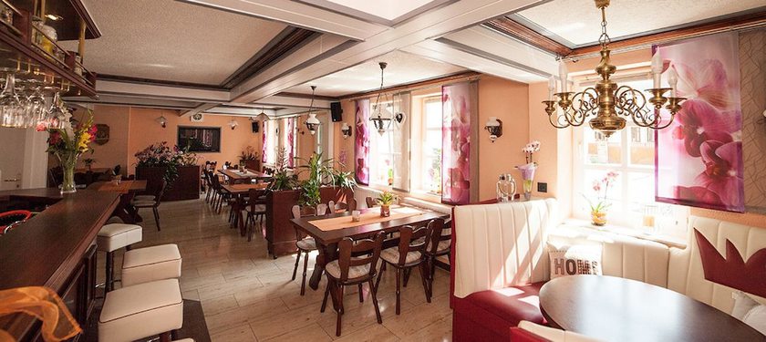 Imagen del bar/restaurante del Hotel Gastst&auml;tte and Pension Zur Krone. Foto 3