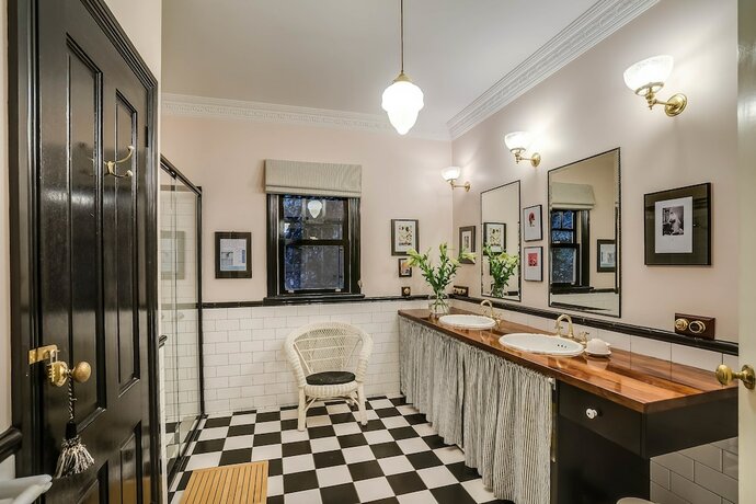 Imagen general del Hotel Gatehouse Cottage At Merrow Cottages - Mt Dandenong. Foto 2